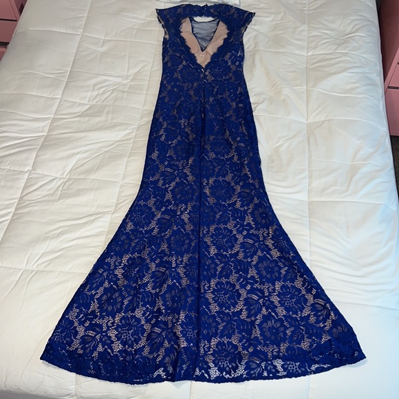 Betsy & Adam royal blue lace long evening gown black tie gala form fitting sz 0 - Picture 3 of 15